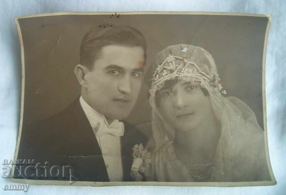 Old photo - wedding, bride, newlyweds, 1928 Old photo - wedding, bride, newlyweds, 1928