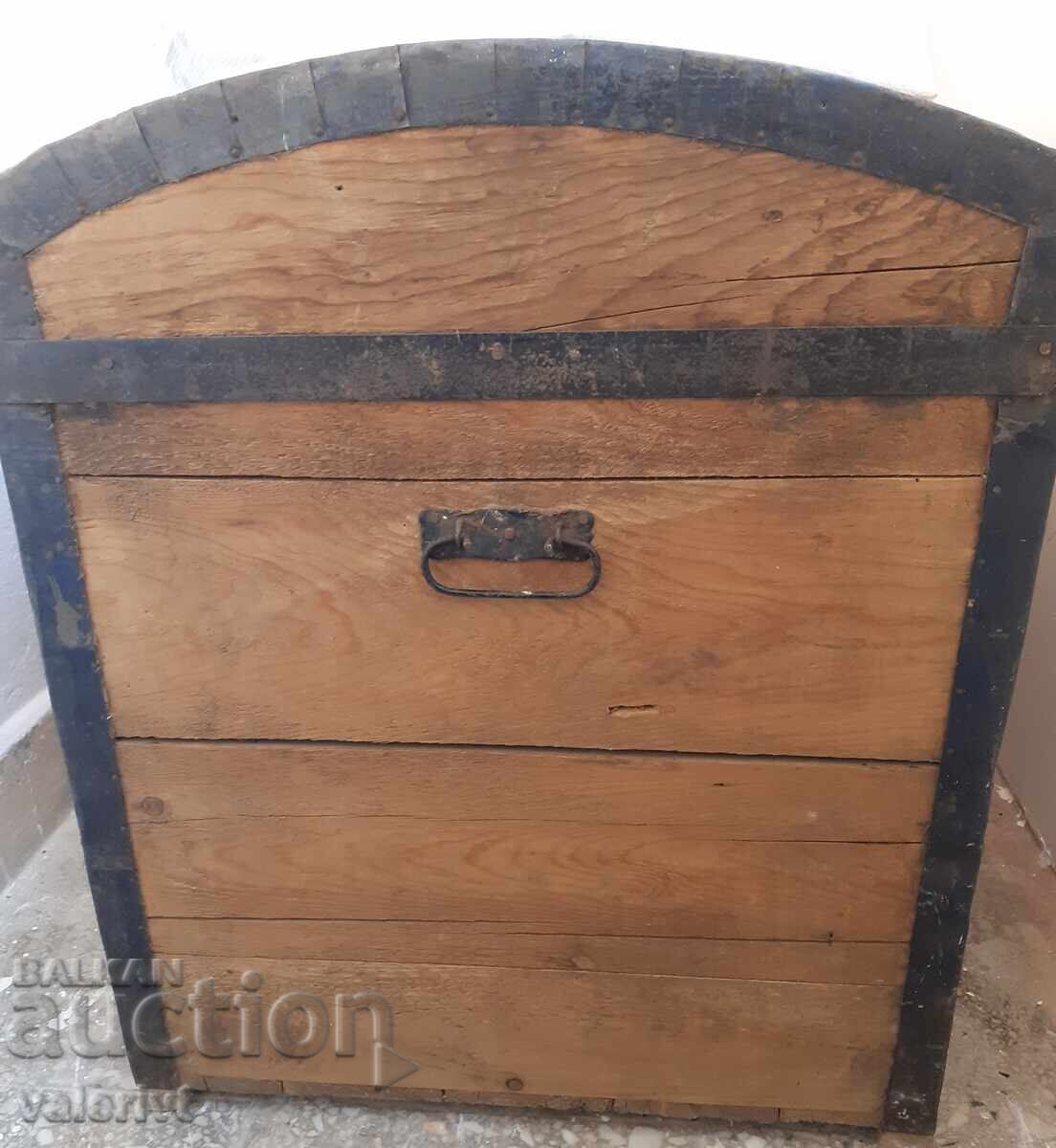Antique chest (dowry chest) - 7 Antique chest (dowry chest) - 7