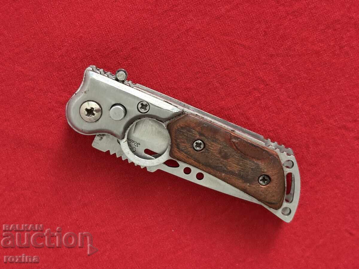 Cuțit de buzunar automat cu preț € 8.00 | 15.65 BGN Cuțit de buzunar automat cu preț € 8.00 | 15.65 BGN