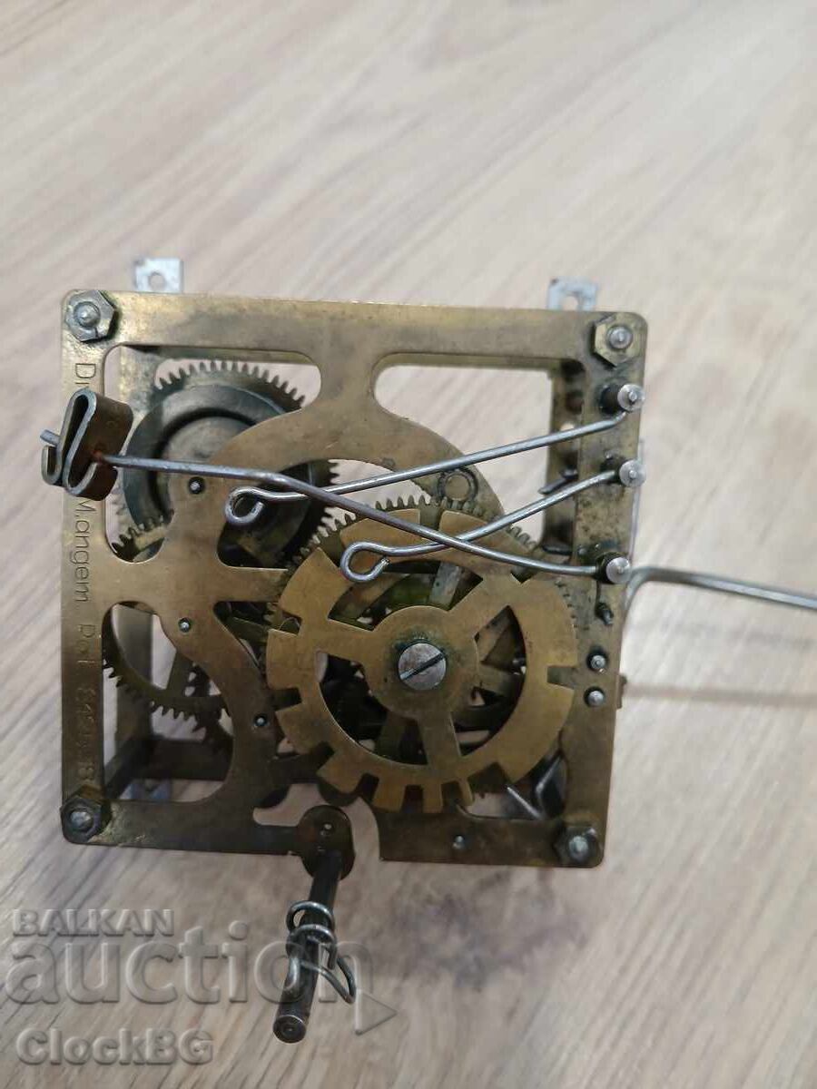 German cuckoo clock movement