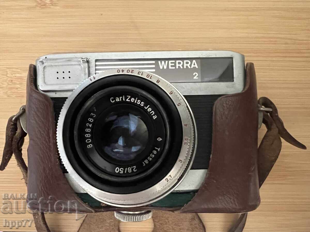 Стар фотоапарат  2