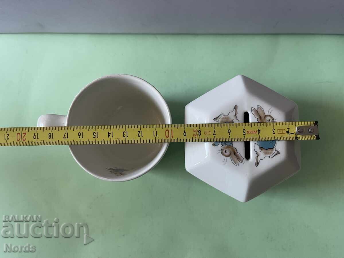 Delivery of Wedgwood - cup and piggy bank lot