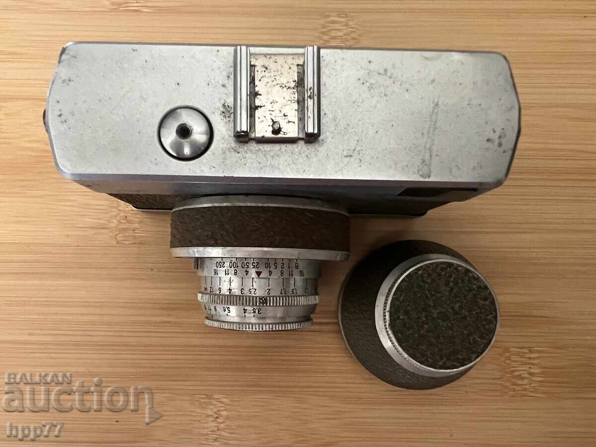 Стар фотоапарат  8 с цена € 0.11 | 0.22 лв.