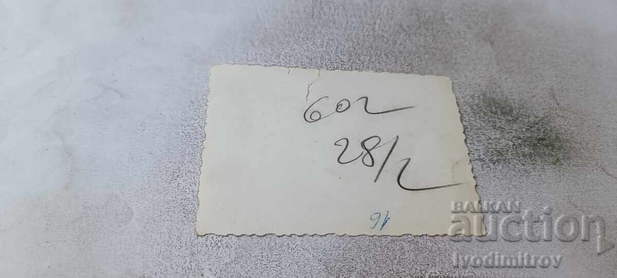 Снимка Две жени момче и момиче на плажа с цена € 0.74 | 1.45 лв.