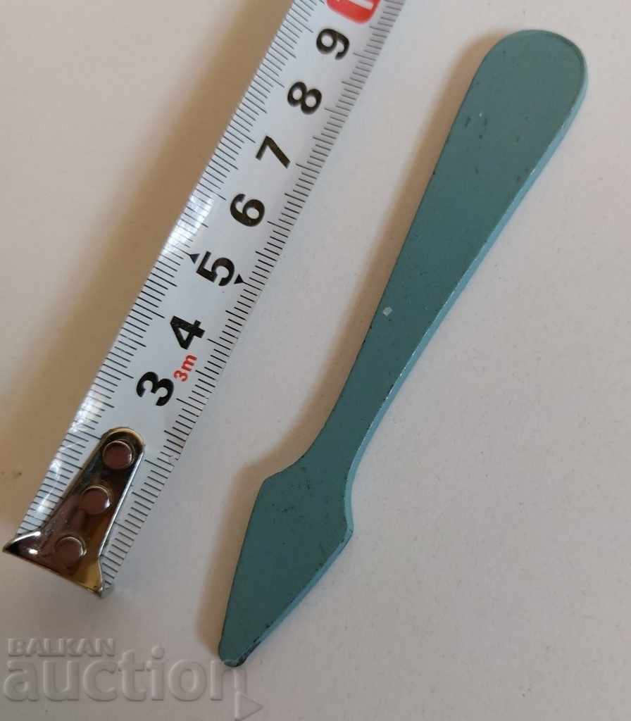 Auction  . OLD GLASS CUTTING DIAMOND TOOL