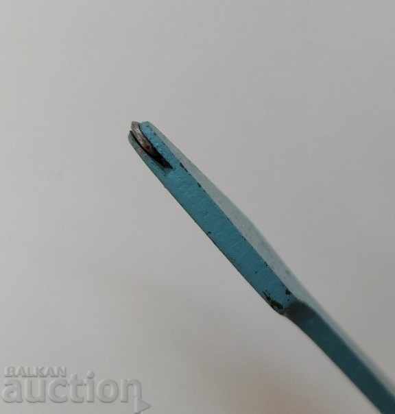 Delivery of . OLD GLASS CUTTING DIAMOND TOOL