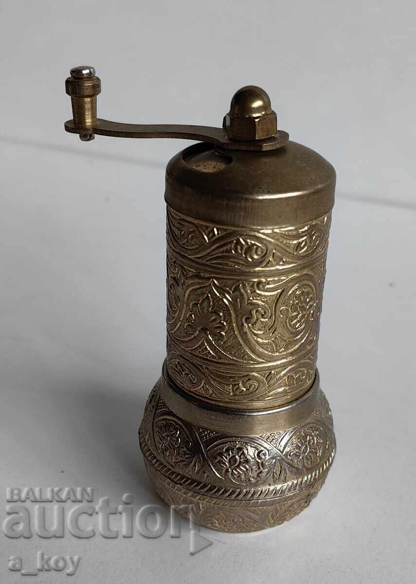 Metal Spice Grinder - Not Tested, For Decoration