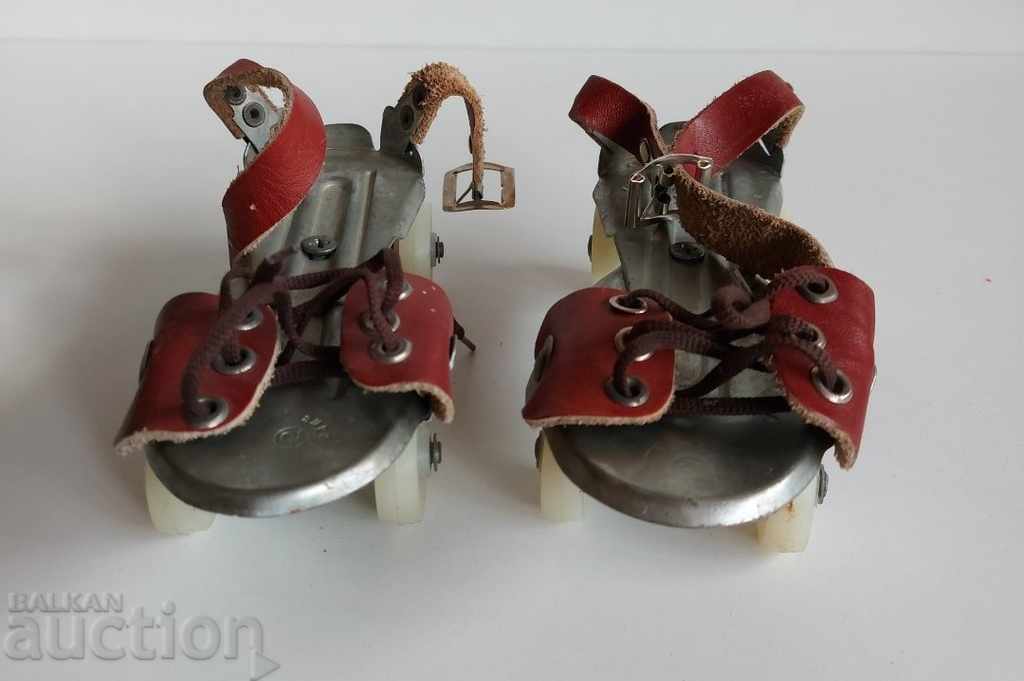 Licitație SOC ROLE SKATES ROLE IN PERFECTA STARE NRB SOCA Licitație SOC ROLE SKATES ROLE IN PERFECTA STARE NRB SOCA