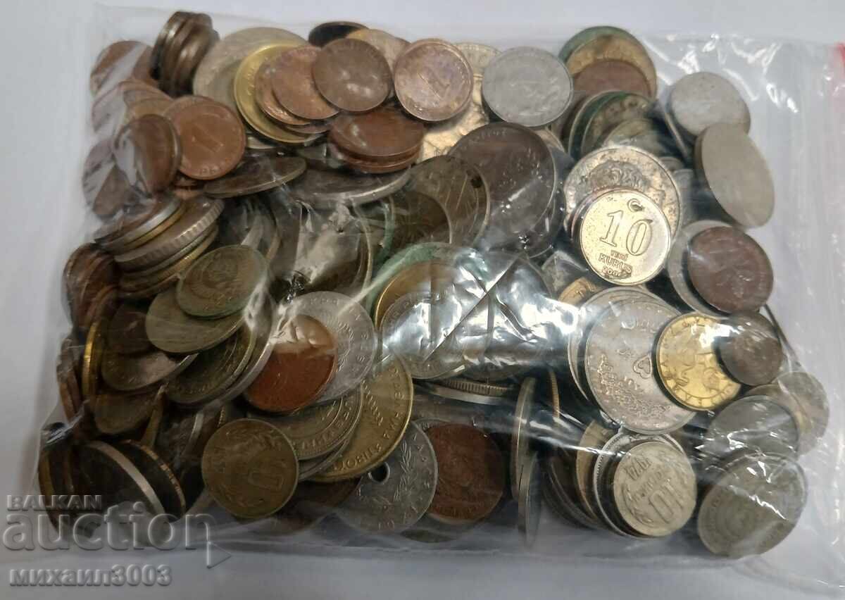 LOT 1 KILOGRAM DIFFERENT COINS FROM DIFFERENT YEARS