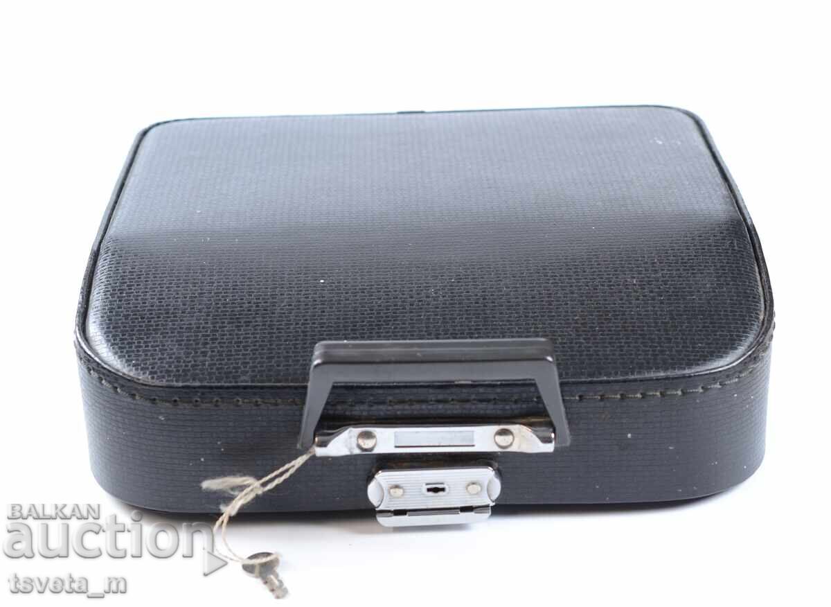 Bulgarian portable typewriter "Maritsa" socialist era - 5