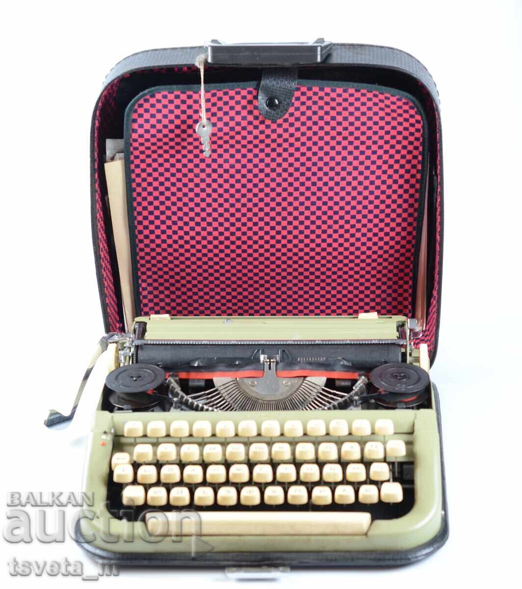 Bulgarian portable typewriter "Maritsa" socialist era