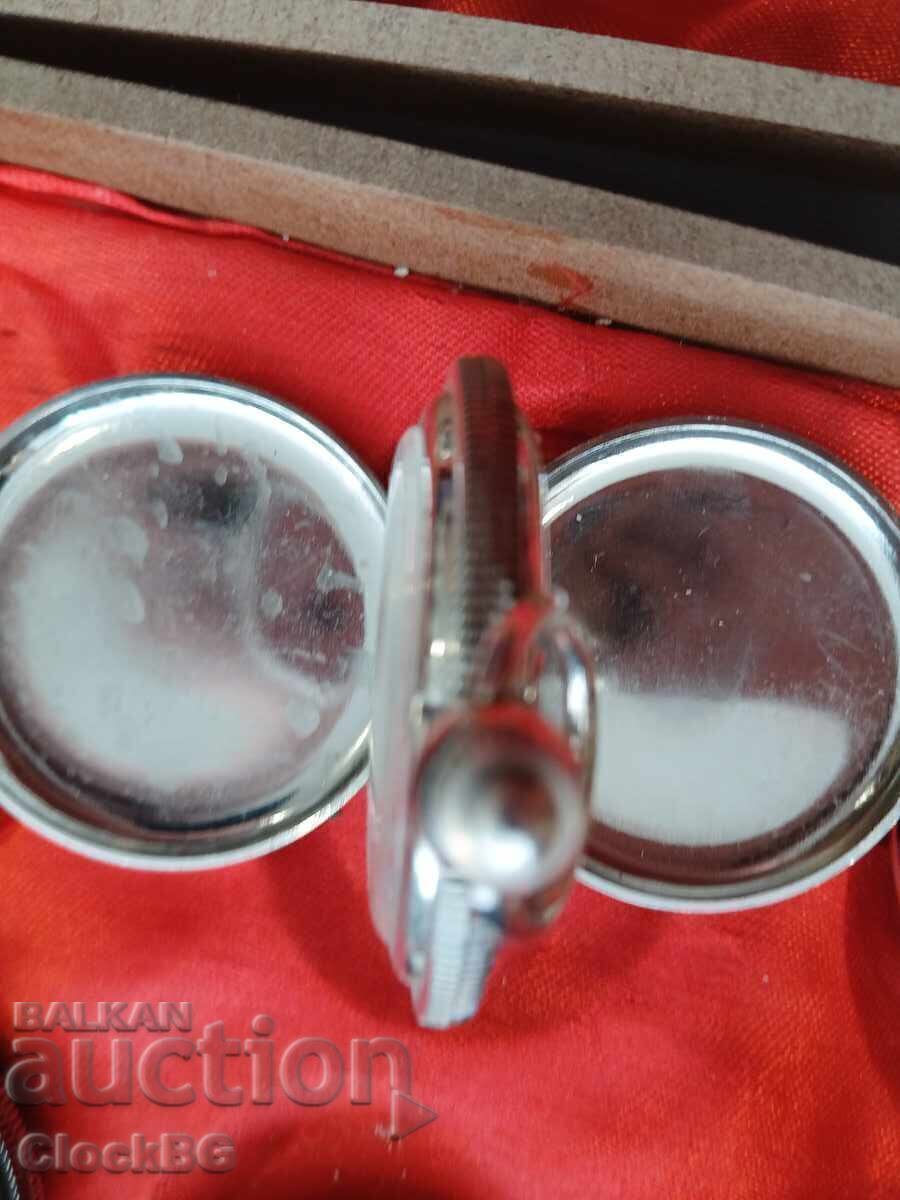 Pocket watch with price 10.00 €