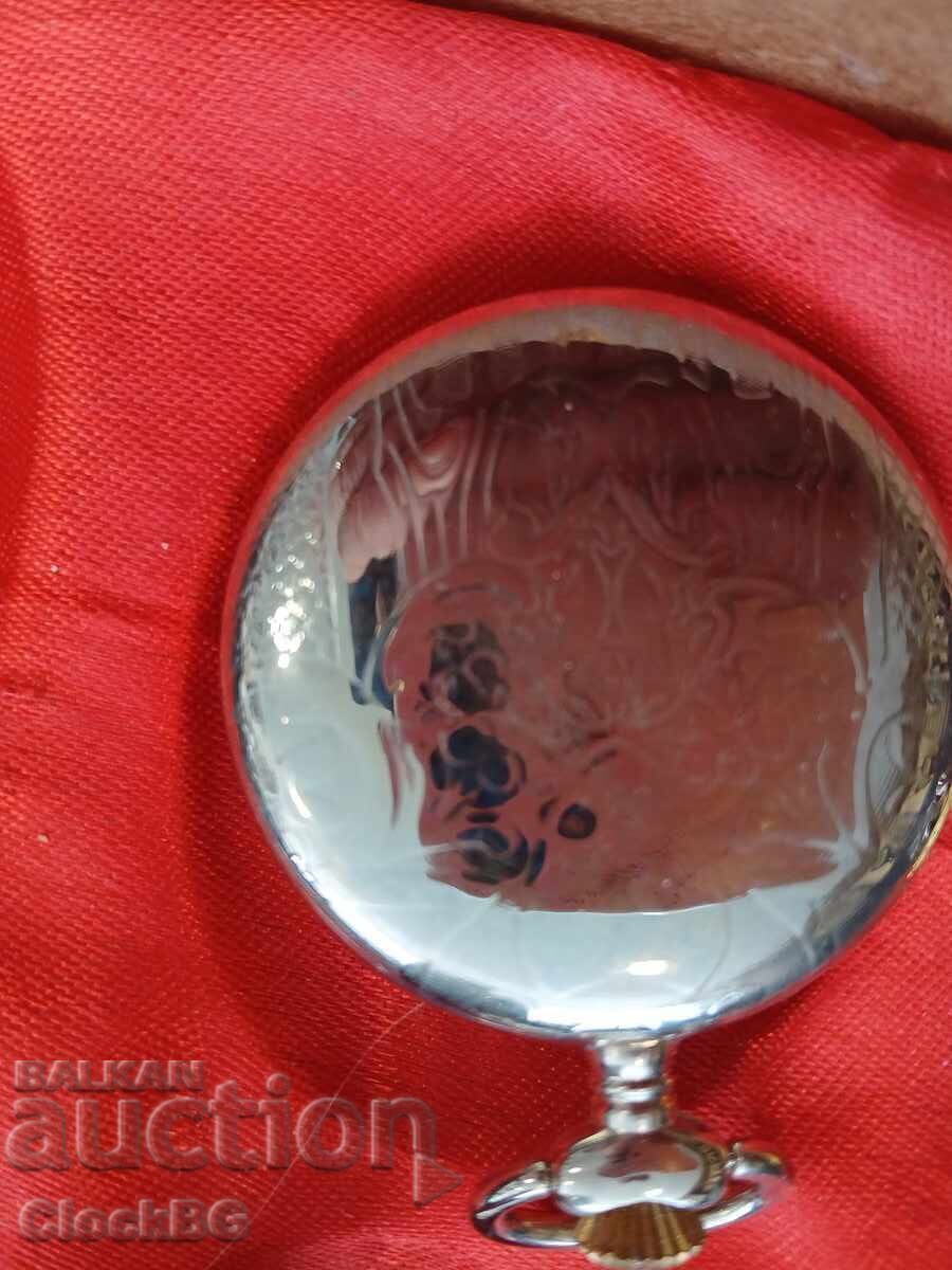 Pocket watch with price 14.99 €
