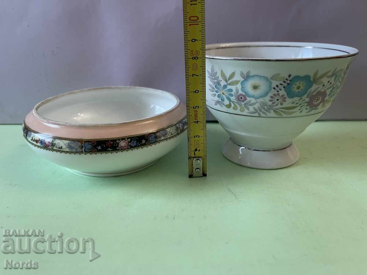 Auction  Porcelain bowl set