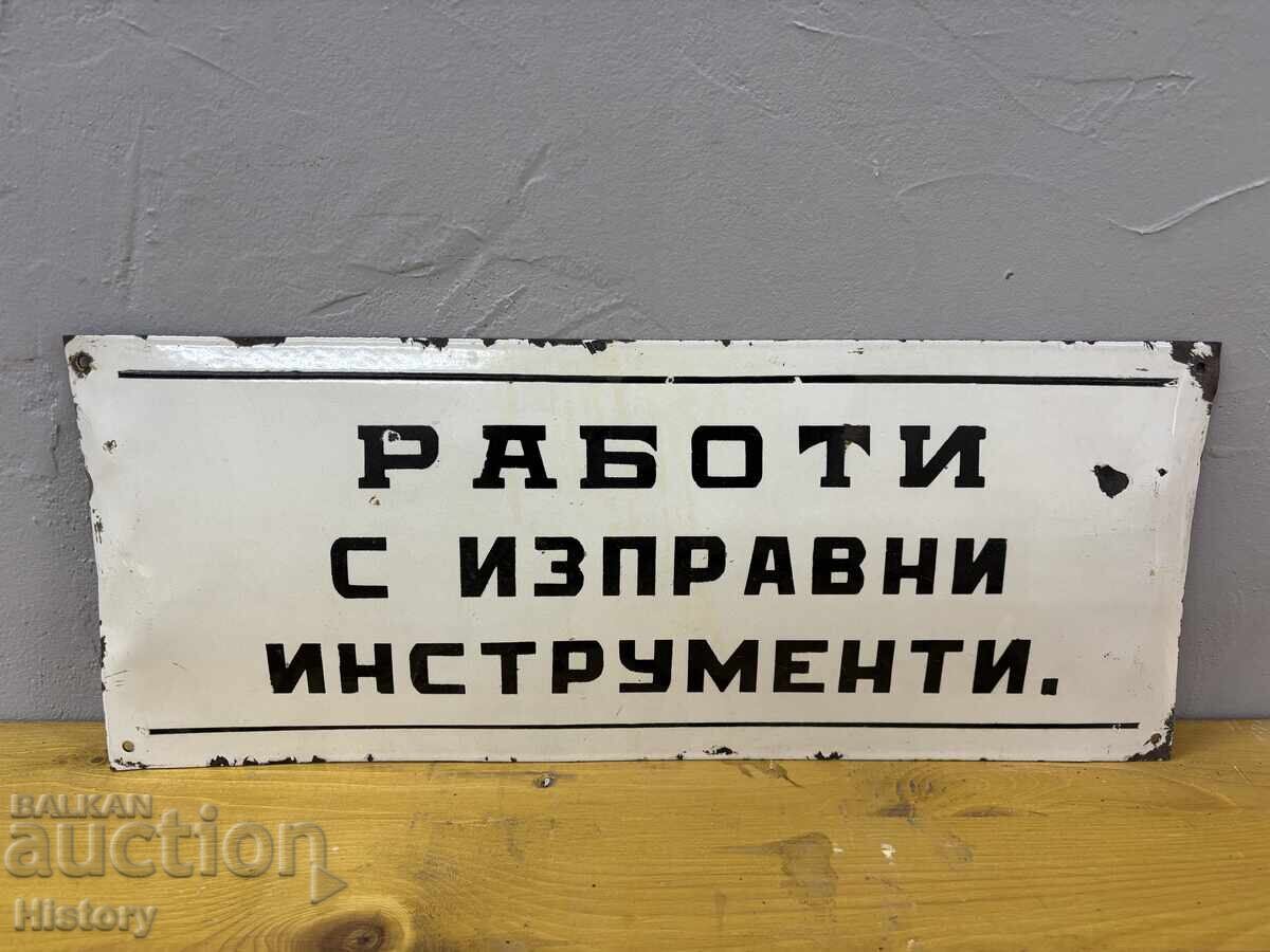 Placa emailata
