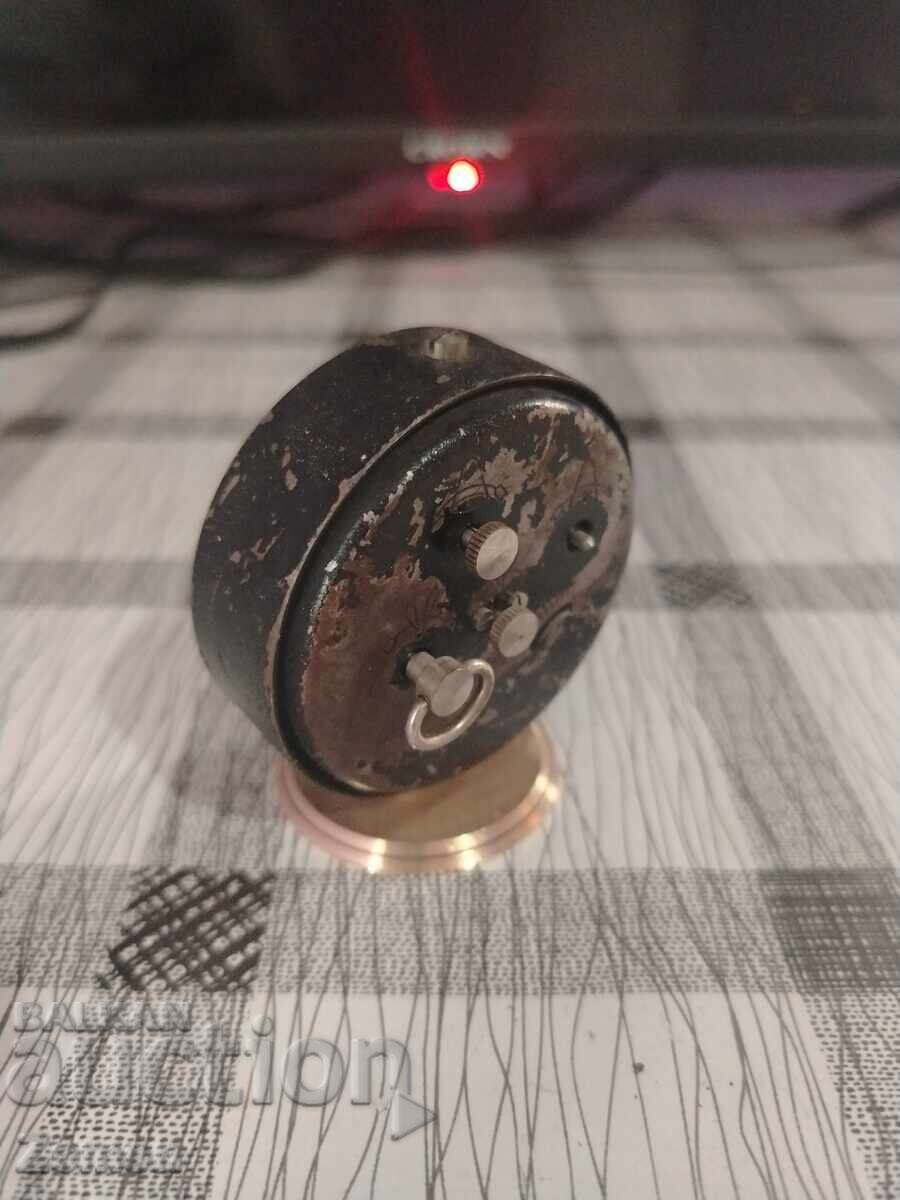 Clock with price € 5.00 | 9.78 BGN