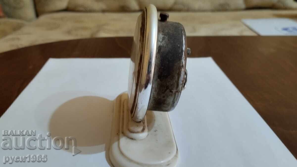 Ceas DRUJBA - funcționează cu preț € 10.00 | 19.56 BGN