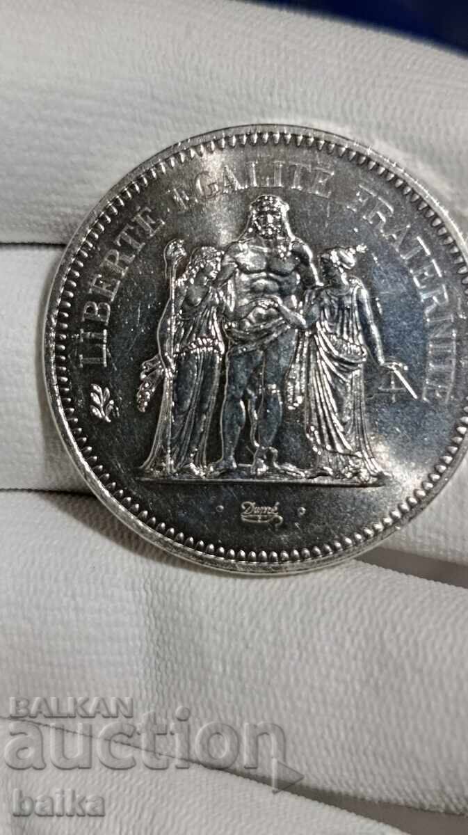 BANI DIN COLECȚIE DE EREDITATE cu preț € 68.00 | 133.00 BGN