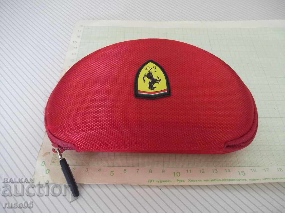 Auction  "FERRARI" glasses case