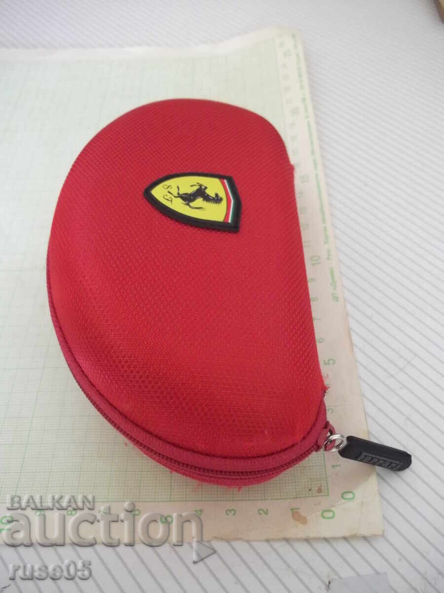 Delivery of "FERRARI" glasses case
