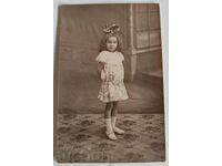 CHILD GIRL CHILD PHOTOGRAPHY