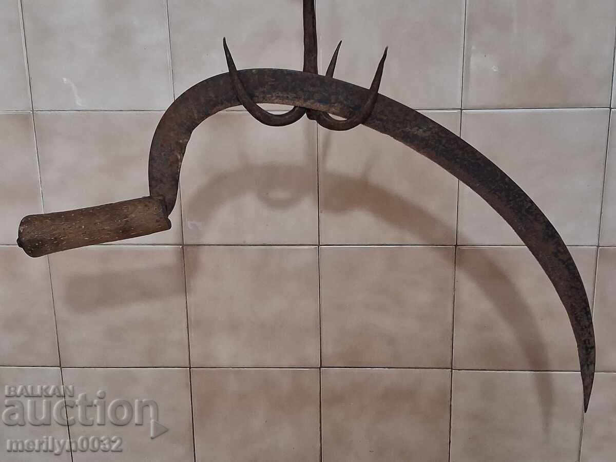 Auction Old scythe sickle, blade, wrought iron Auction Old scythe sickle, blade, wrought iron