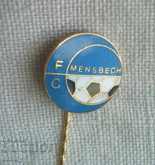 Insignă fotbal - FC Mensbech, Luxemburg cu preț € 1.00 | 1.96 BGN