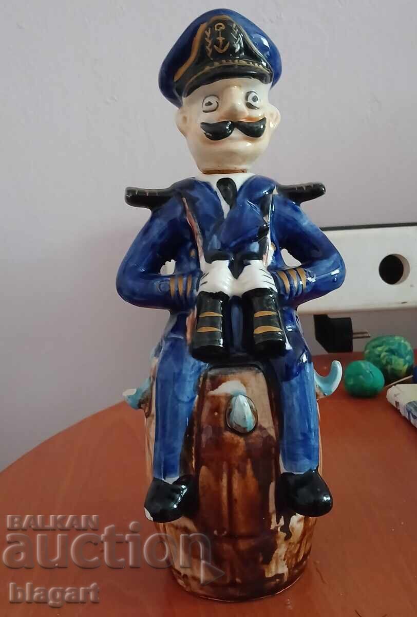 Porțelan-"Căpitanul" carafă, sticlă