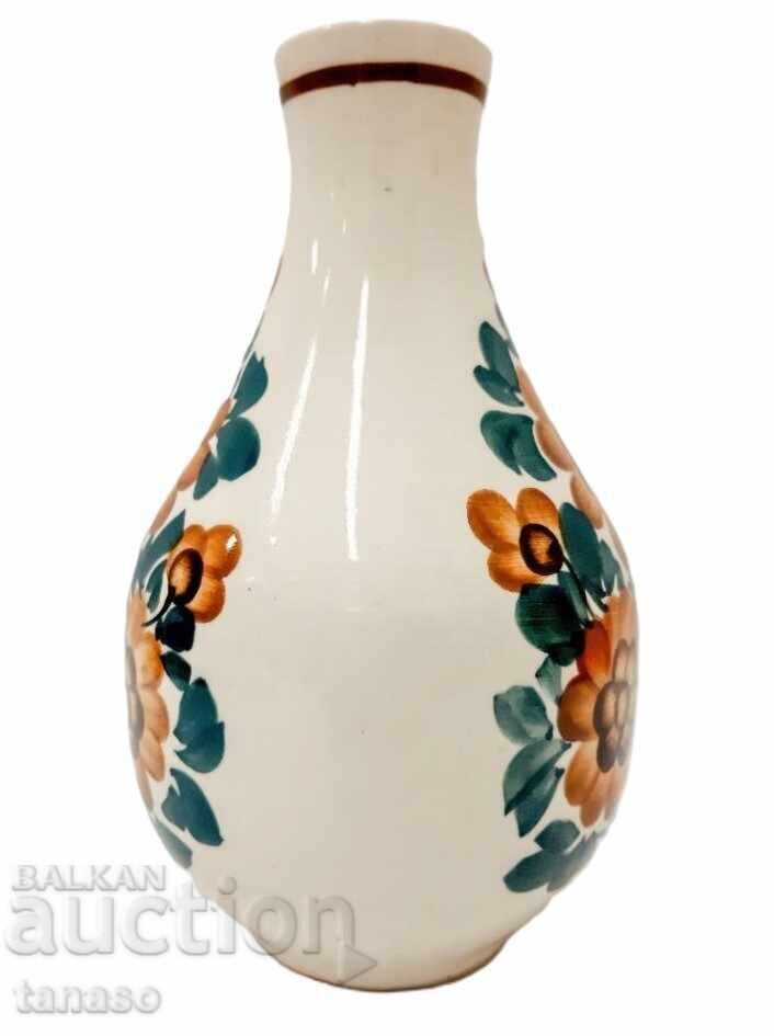 Sticlă/vază pictată manual KOŁO Poland – model 997, ceramică cu preț € 28.00 | 54.76 BGN Sticlă/vază pictată manual KOŁO Poland – model 997, ceramică cu preț € 28.00 | 54.76 BGN