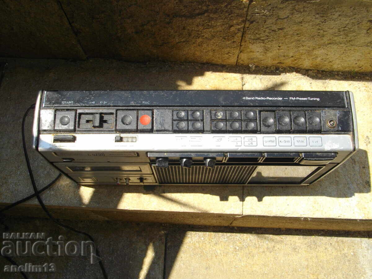 Δημοπρασία ΣΥΛΛΕΚΤΙΚΟ ΡΑΔΙΟΚΑΣΕΤΟΦΩΝΟ GRUNDIG C6200