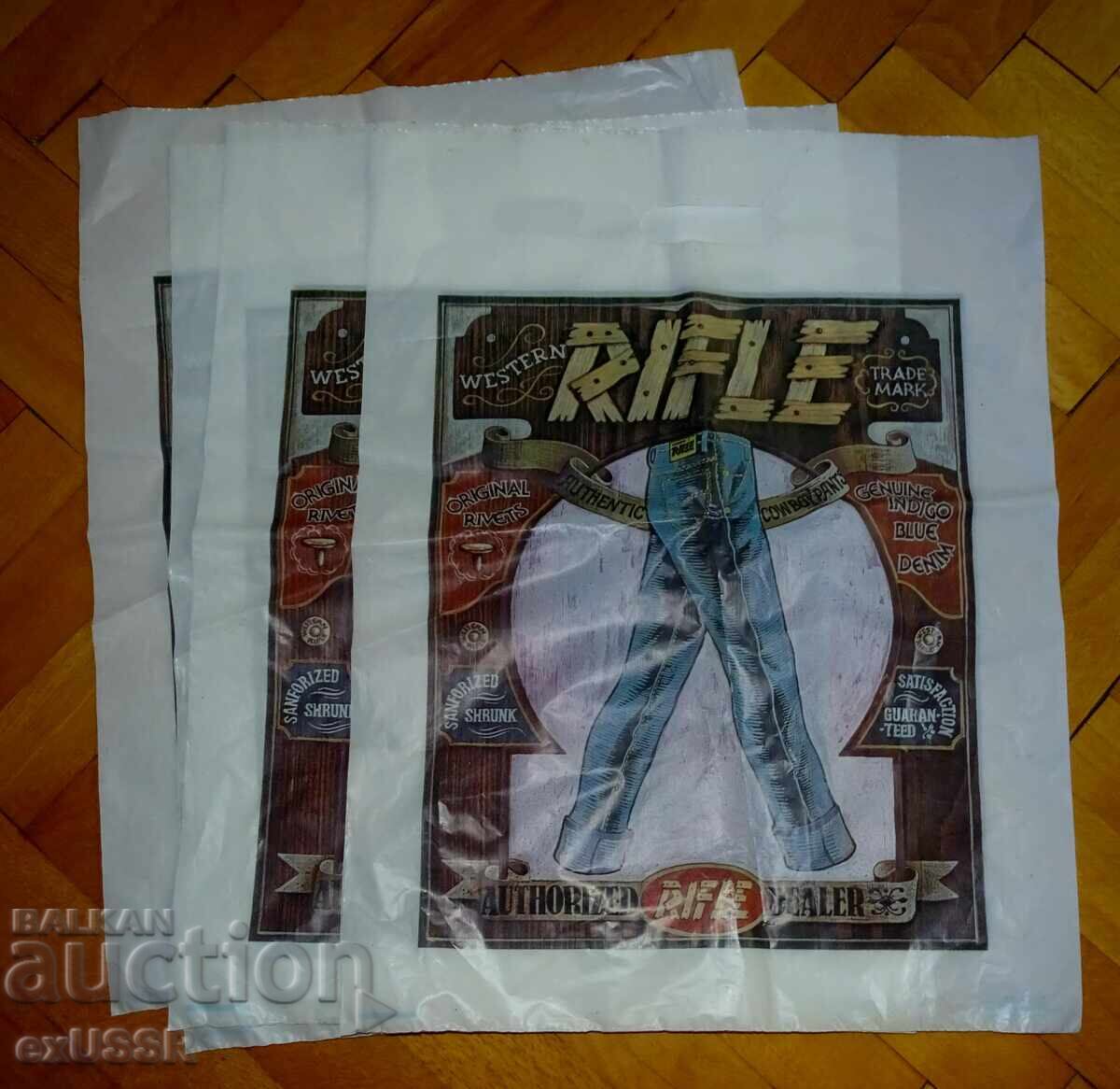 Blugi Rifle din Corecom, 4 bucăți Blugi Rifle din Corecom, 4 bucăți