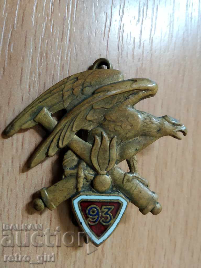 Selling a French military badge