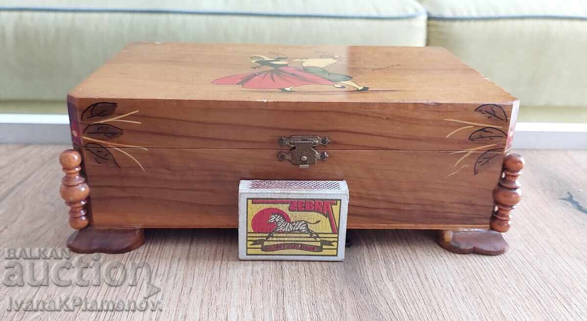 Wooden jewelry box for connoisseurs - 7