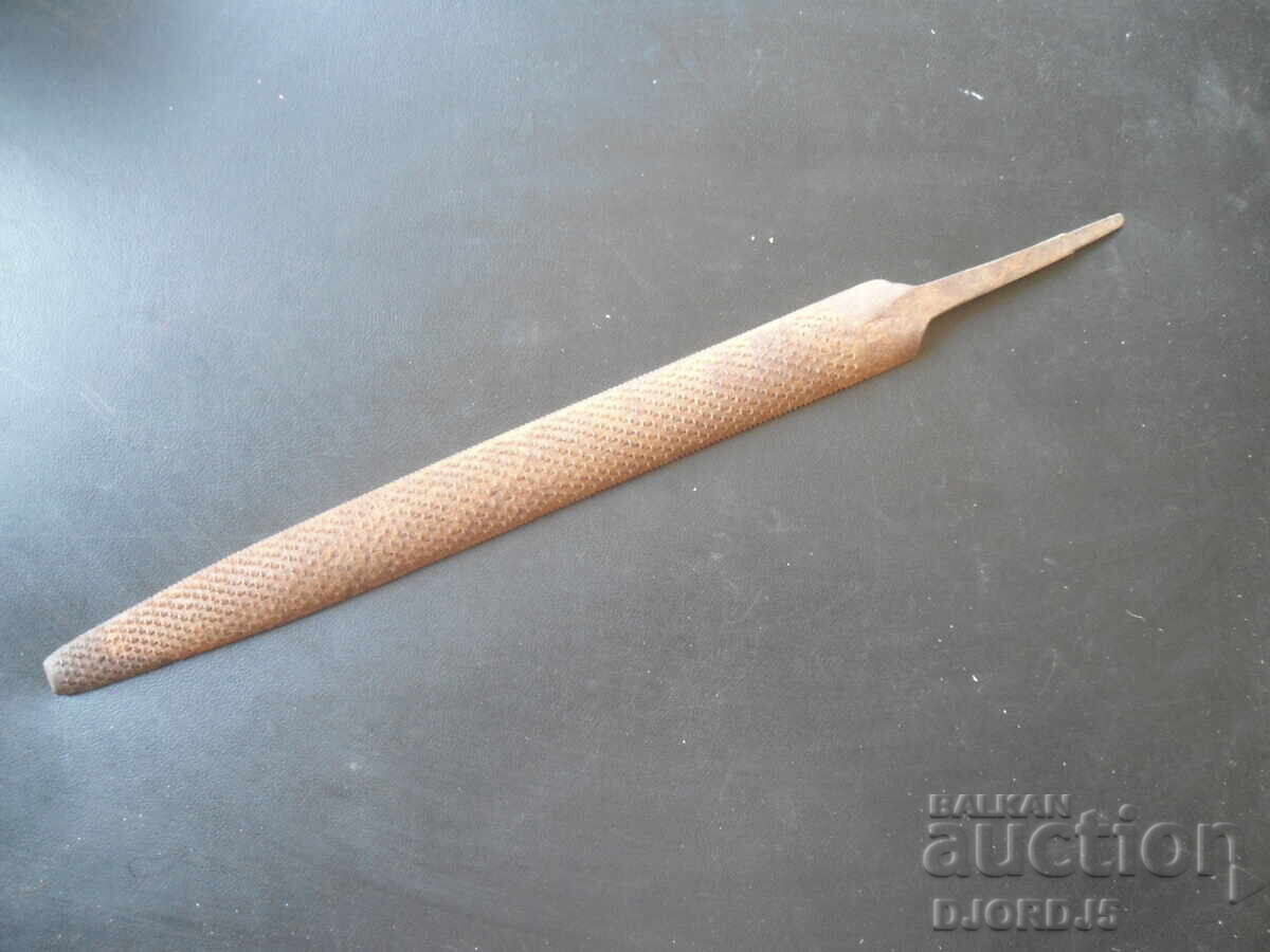 Old saw, half-round