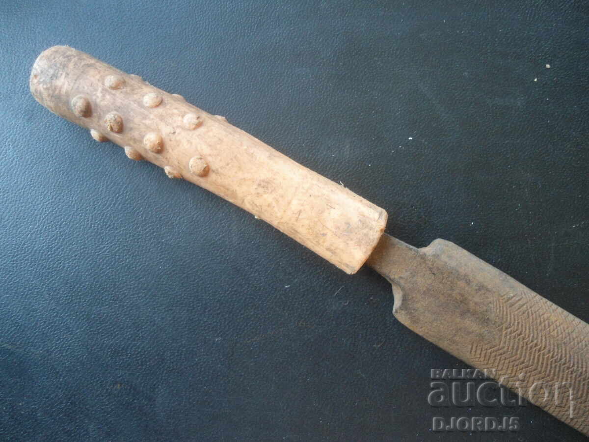 Auction  Old saw, half-round