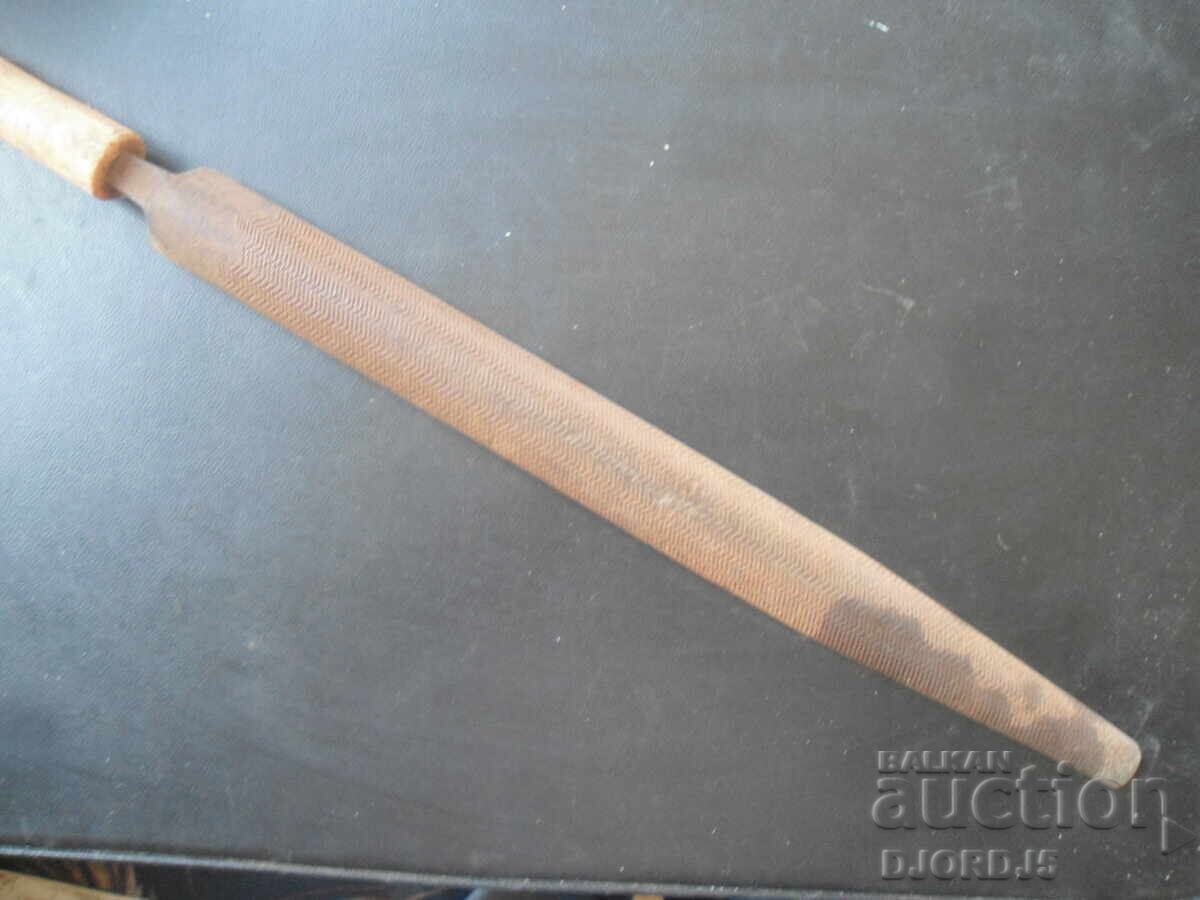 Old saw, half-round