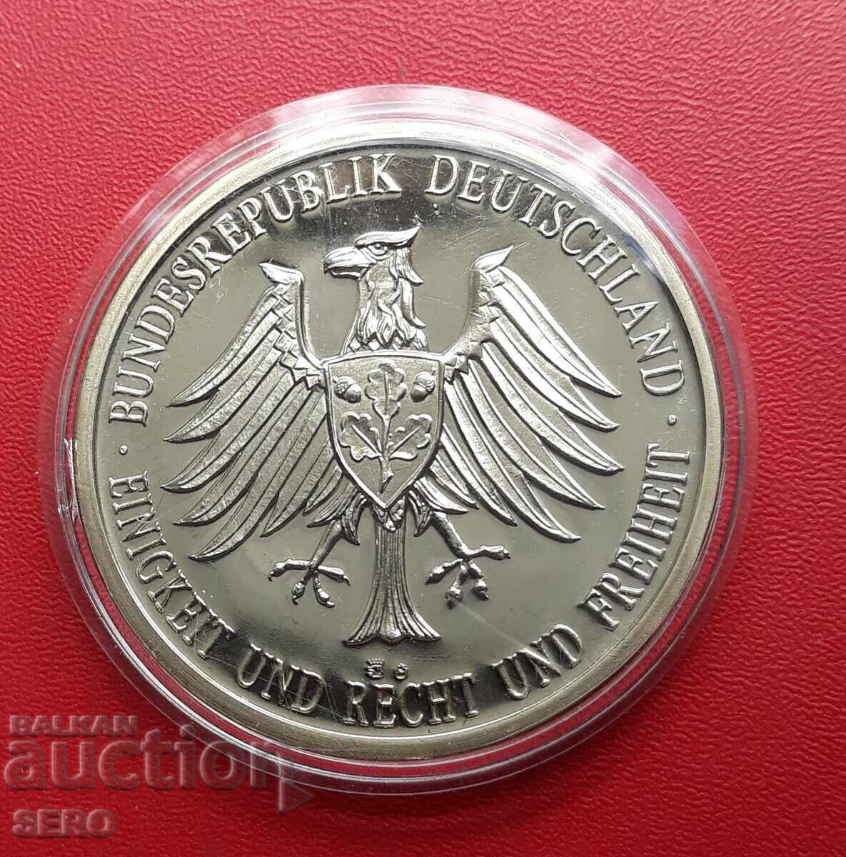Medalie-Germania-cancelar Konrad Adenauer 1876-1967 cu preț € 2.00 | 3.91 BGN Medalie-Germania-cancelar Konrad Adenauer 1876-1967 cu preț € 2.00 | 3.91 BGN