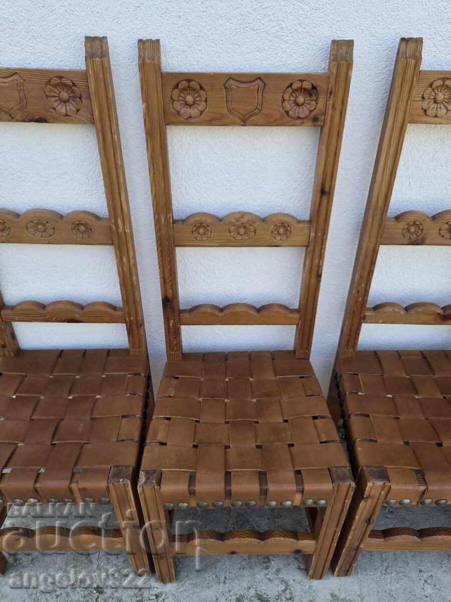 Licitație Scaune vintage din lemn masiv, frumoase!!!