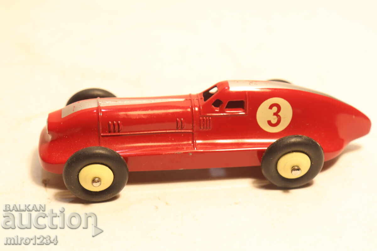 Auction DINKY TOYS FORMULA CAR MODEL Auction DINKY TOYS FORMULA CAR MODEL