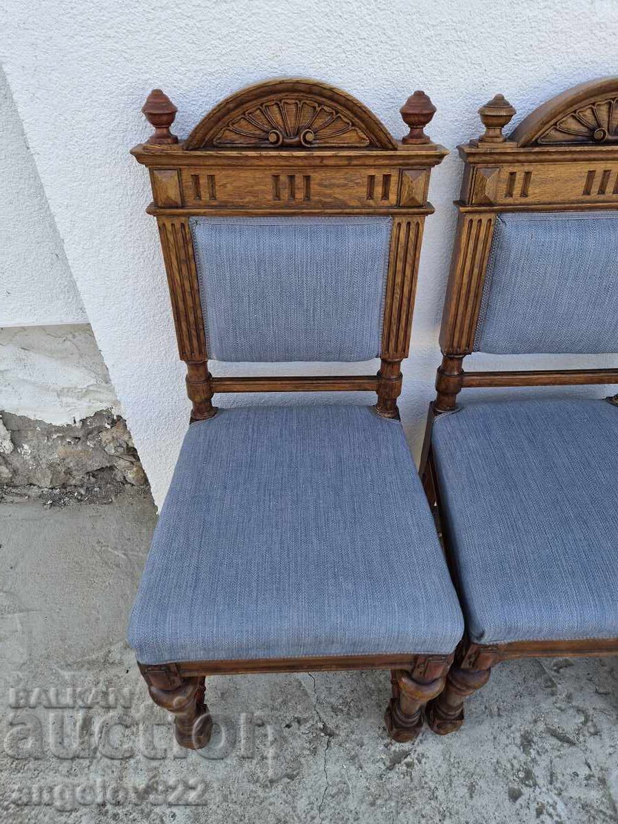 Scaune vintage din lemn masiv, frumoase!!! cu preț € 0.01 | 0.02 BGN