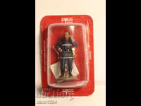 DEL PRADO FIREMAN FIREFIGHTER FIGURINE UNIFORM
