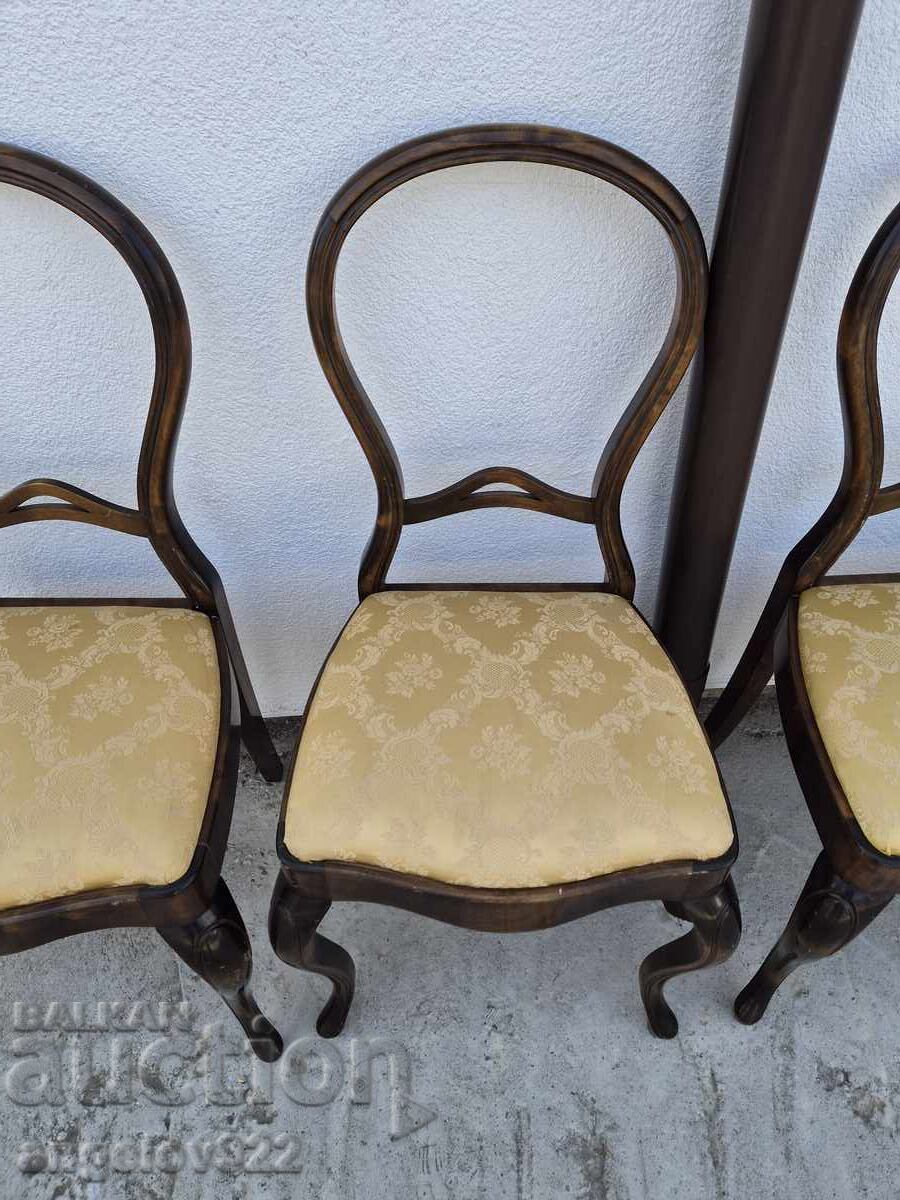 Δημοπρασία Όμορφα vintage ξύλινα καρεκλάκια μασίφ!!! Δημοπρασία Όμορφα vintage ξύλινα καρεκλάκια μασίφ!!!