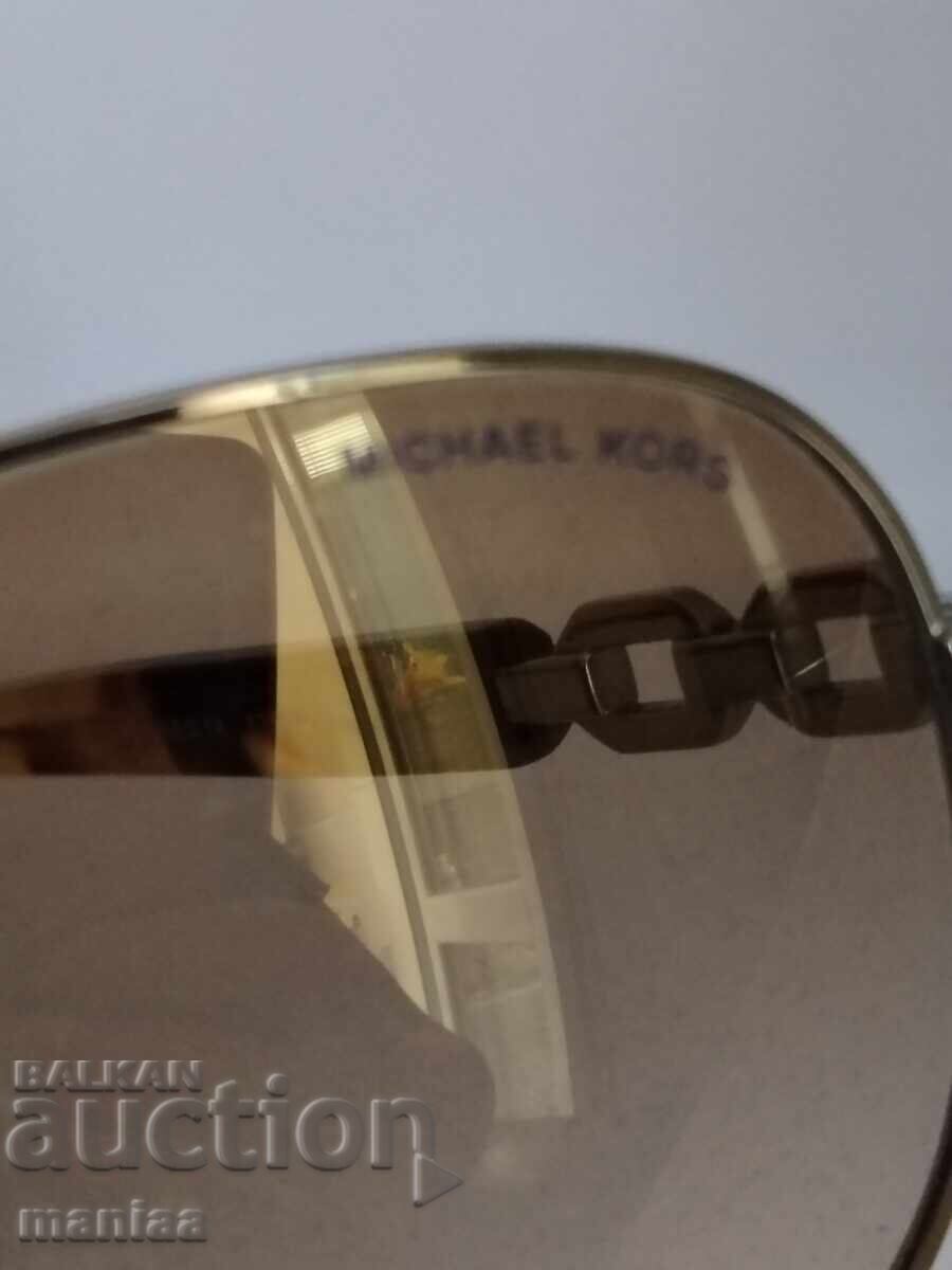 Ochelari de soare originali MK cu preț € 59.00 | 115.39 BGN
