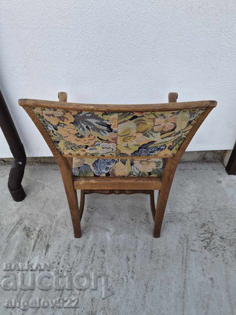 Παράδοση Όμορφη vintage ξύλινη καρέκλα μασίφ!!!