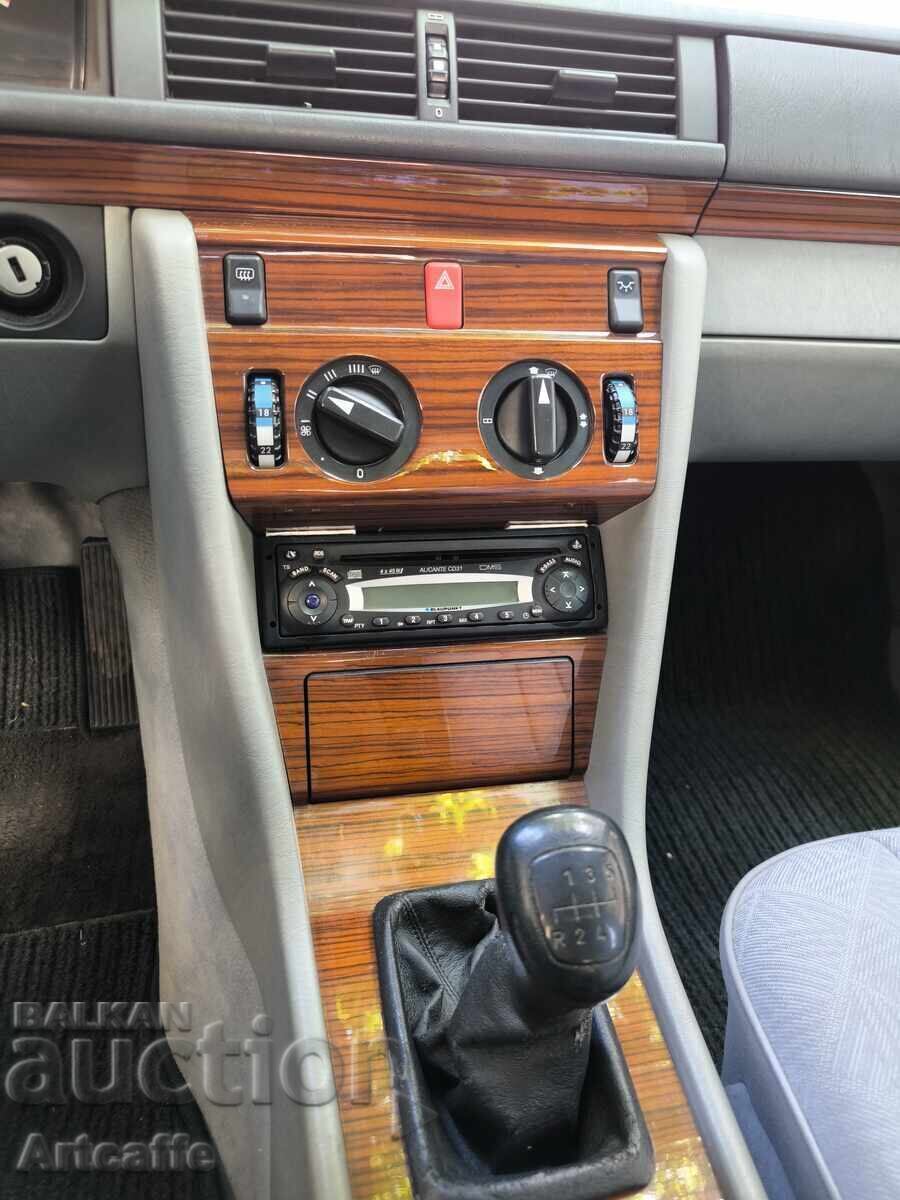 Παράδοση Mercedes-Benz E 200 (W124) 161 000 χλμ Παράδοση Mercedes-Benz E 200 (W124) 161 000 χλμ