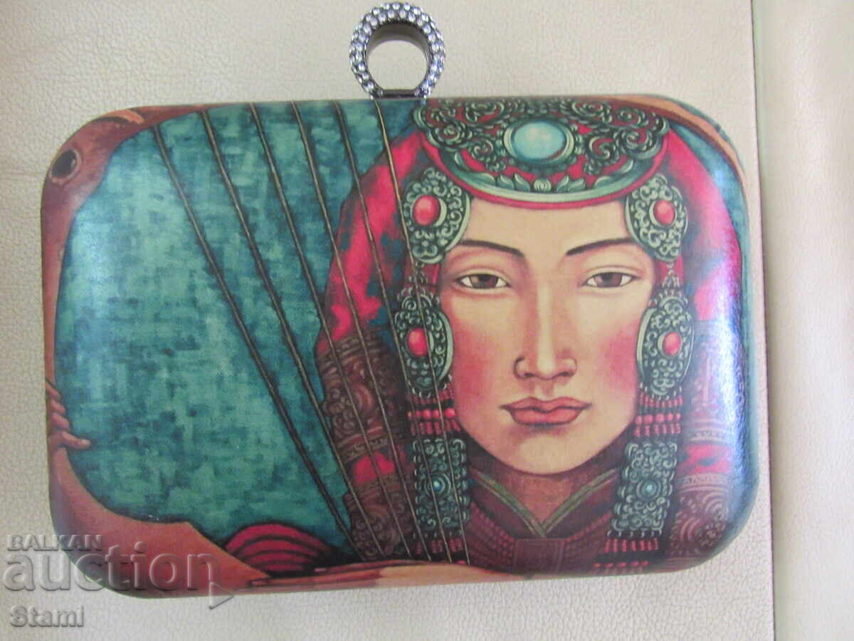Leather women's handbag from Mongolia with price € 95.00 | 185.80 BGN Leather women's handbag from Mongolia with price € 95.00 | 185.80 BGN
