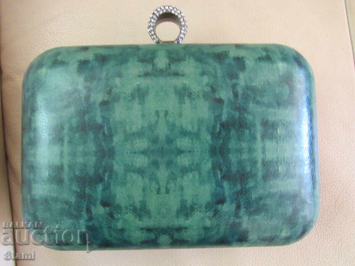Auction Leather women's handbag from Mongolia Auction Leather women's handbag from Mongolia