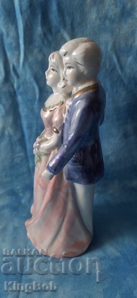 VINTAGE PORCELAIN FIGURINE - BRIDE AND GROOM with price € 10.00 | 19.56 BGN VINTAGE PORCELAIN FIGURINE - BRIDE AND GROOM with price € 10.00 | 19.56 BGN