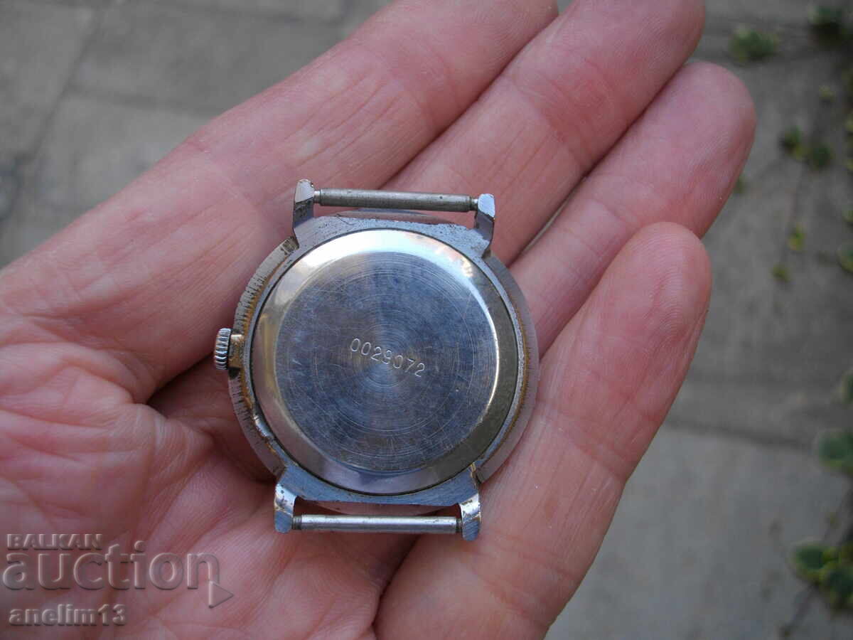 КОЛЕКЦИОНЕРСКИ ЧАСОВНИК РАКЕТА RAKETA - 7 КОЛЕКЦИОНЕРСКИ ЧАСОВНИК РАКЕТА RAKETA - 7