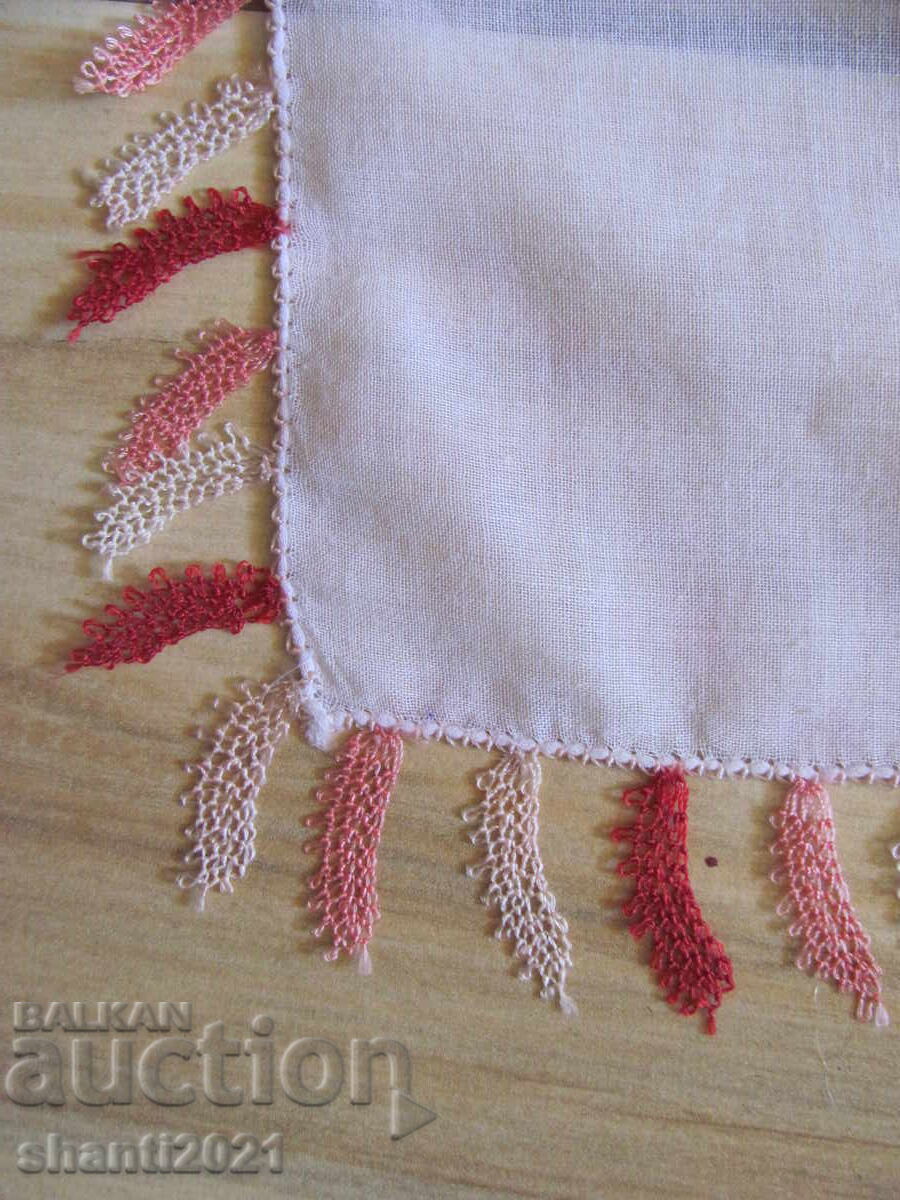 Auction Headscarf for folk costume, white with lace, 80x80cm Auction Headscarf for folk costume, white with lace, 80x80cm